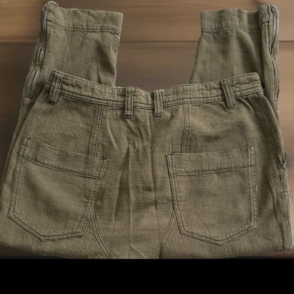 BDG Urban Outfitters Moss Green Capri Pants Size 2 - Picture 4 of 5